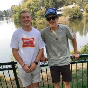 Meet your Posher, Sage